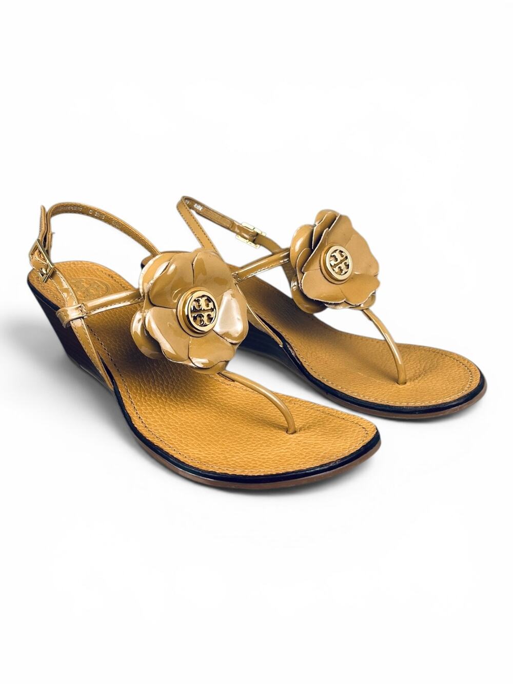 Tory Burch Shelby Flower Thong Wedge Sandals Camel Patent Leather 6.5